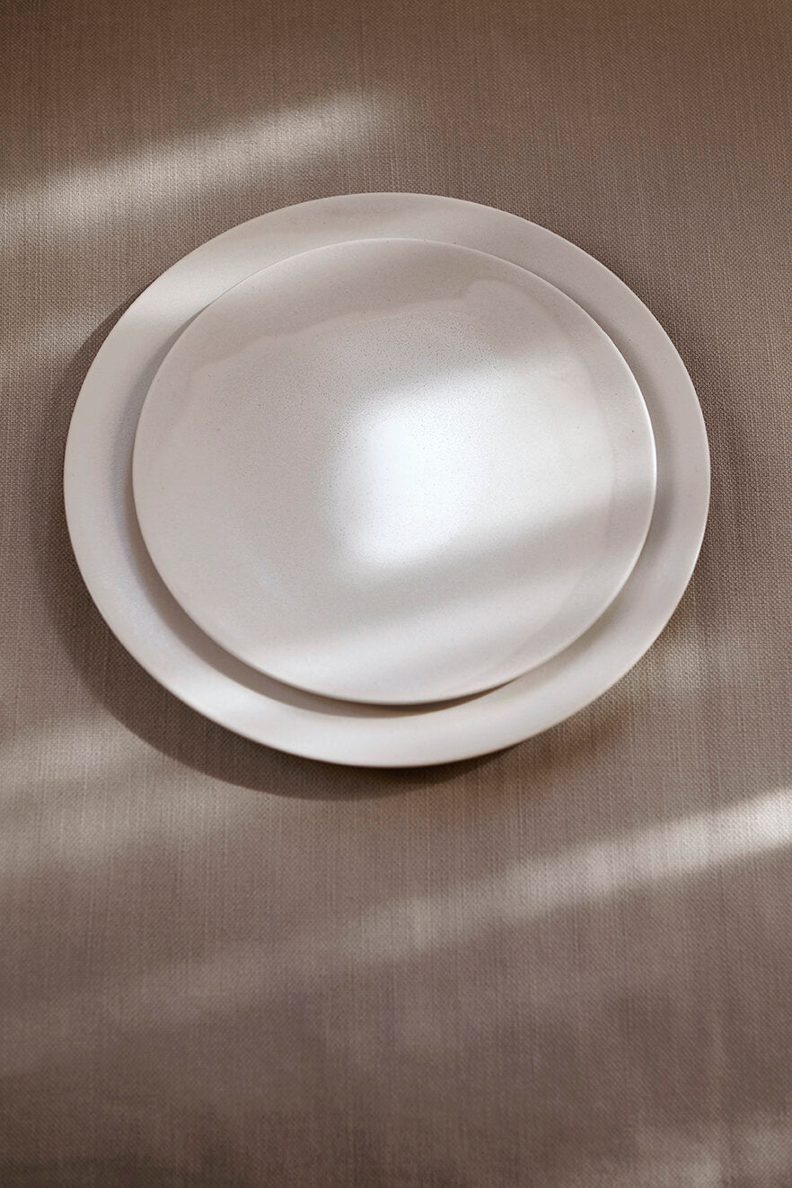 Essei Melk Plate Small